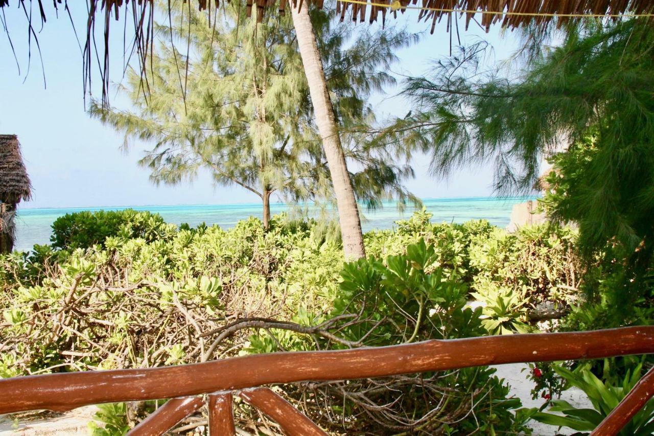 Garden Beach Bungalows 江比阿 外观 照片